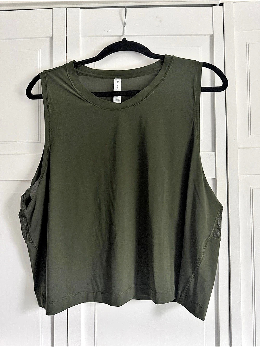 Athleta Ultimate Women’s Muscle Tank in Green XL